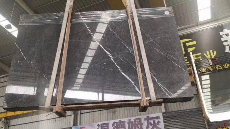 工程用石材马赛克：揭秘其背后的工艺与价格**