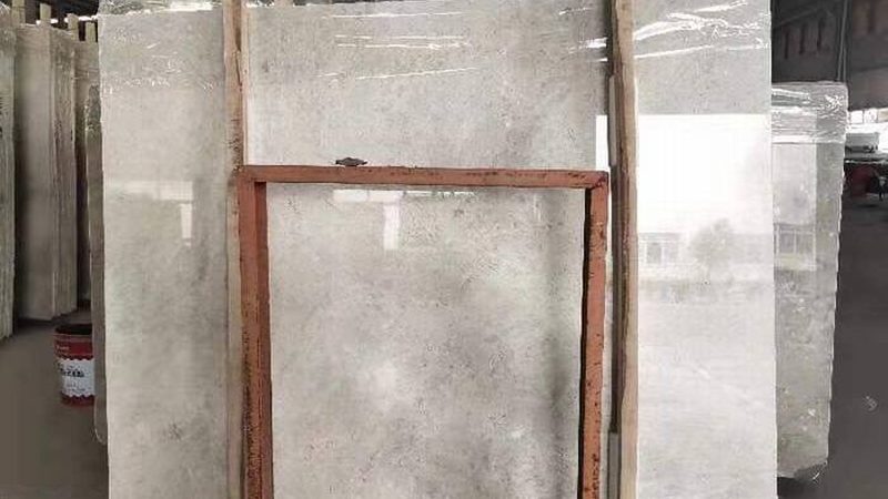 石英石橱柜台面与岩板台面：材质与工艺的深度解析